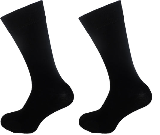 مجموعة من زوجين من Socks السوداء للرجال